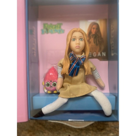 M3GAN (MEGAN) Doll/Plush In Box By Culturefly Halloween Horror Universal New - Picture 2 of 8